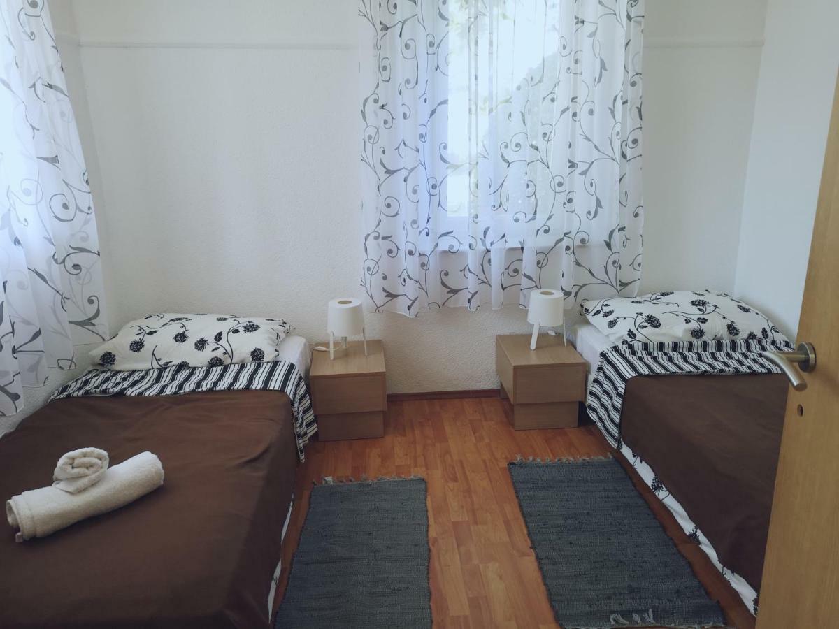 App Emona Apartment Basanija Bagian luar foto